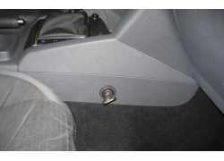 Бесштыревой блокиратор МКПП Гарант Консул для Volkswagen AMAROK 2010-2012 Бесштыревой блокиратор МКПП Гарант Консул для Volkswagen AMAROK 2010-2012